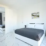 Free Parking Elmi - Due Passi Dal Maggiore Appartement *