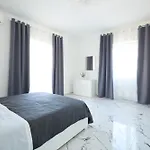 Free Parking Elmi - Due Passi Dal Maggiore Apartman