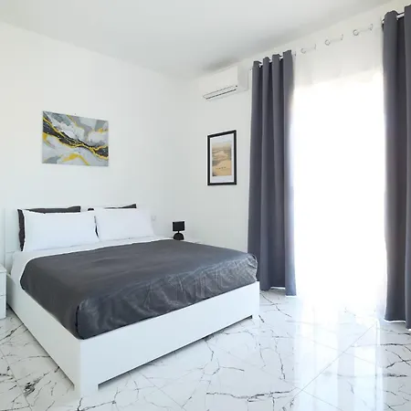 Free Parking - Due Passi Dal Maggiore * Arona