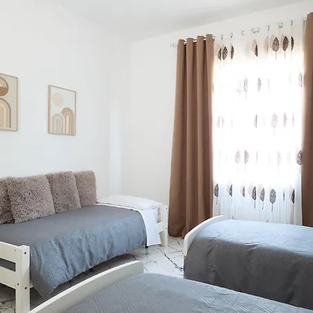 Apartment Free Parking - Due Passi Dal Maggiore
