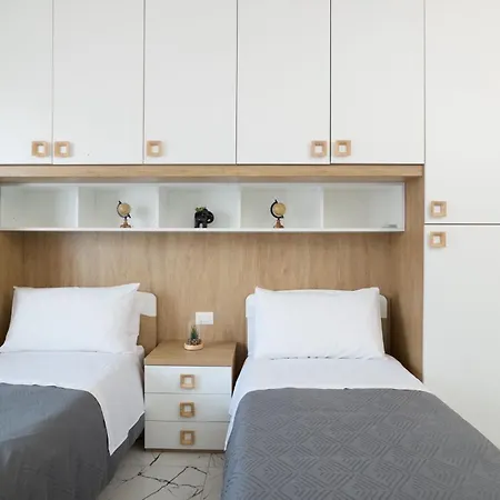 Free Parking Elmi - Due Passi Dal Maggiore شقة أرونا