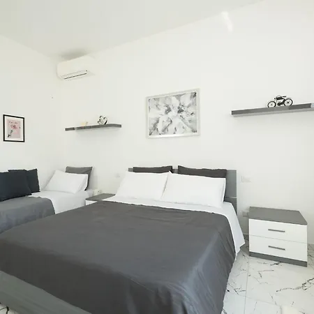 Apartment Free Parking - Due Passi Dal Maggiore