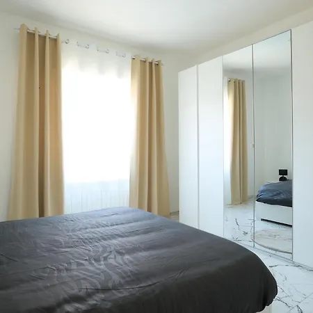 Free Parking - Due Passi Dal Maggiore Arona