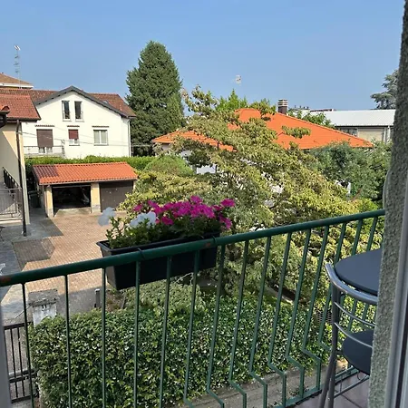 Free Parking - Due Passi Dal Maggiore Апартаменты *