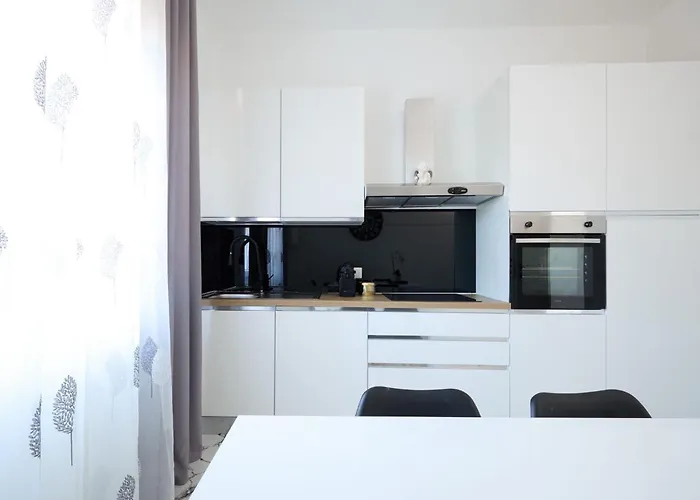 Apartment Free Parking Elmi - Due Passi Dal Maggiore *