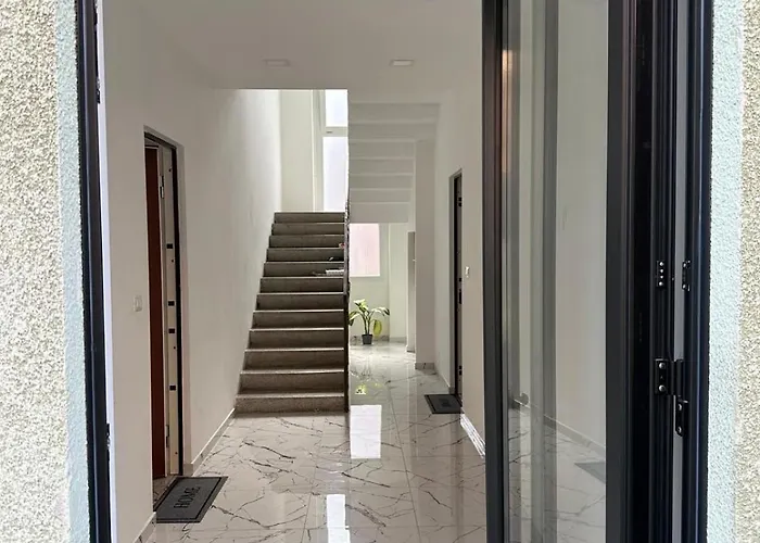 Free Parking Elmi - Due Passi Dal Maggiore Apartment