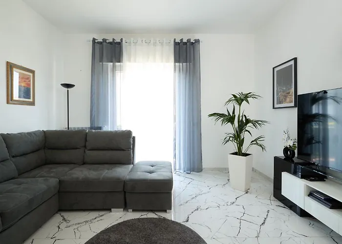 Apartment Free Parking Elmi - Due Passi Dal Maggiore *