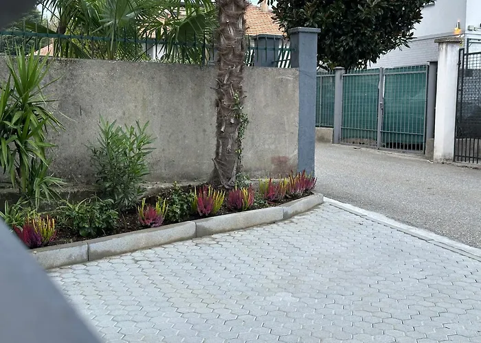 Free Parking Elmi - Due Passi Dal Maggiore Arona